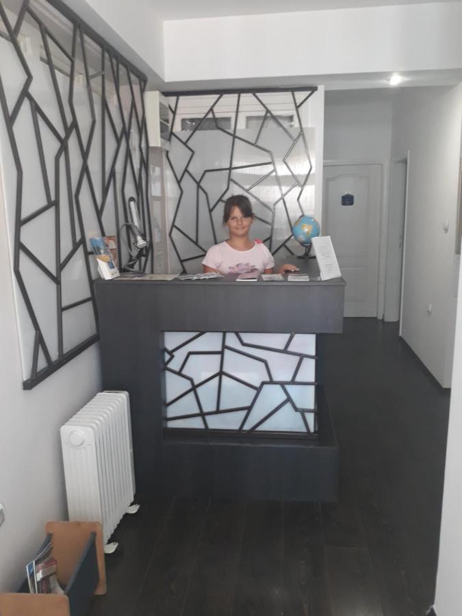Mario Sunce Apartmani Ni Buitenkant foto